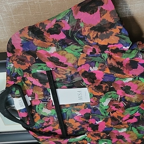 Misa Marilyn Mesh Flora Dress - Picture 7 of 14